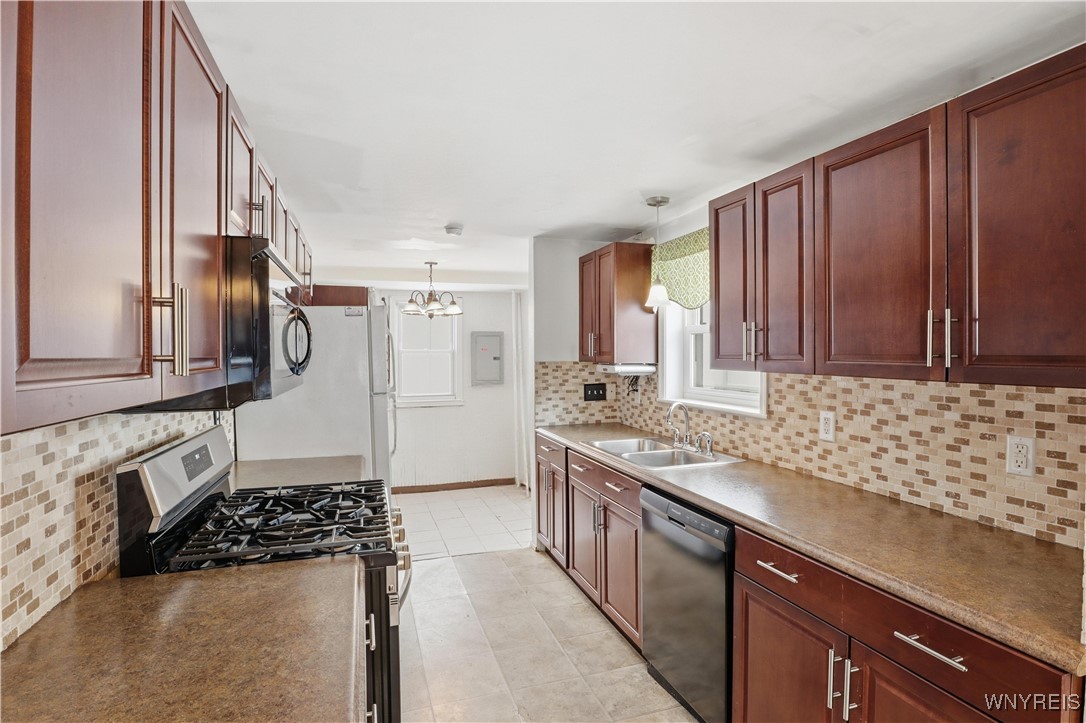 236 Koenig Road Tonawanda, NY 14150 - Photo 9 of 29