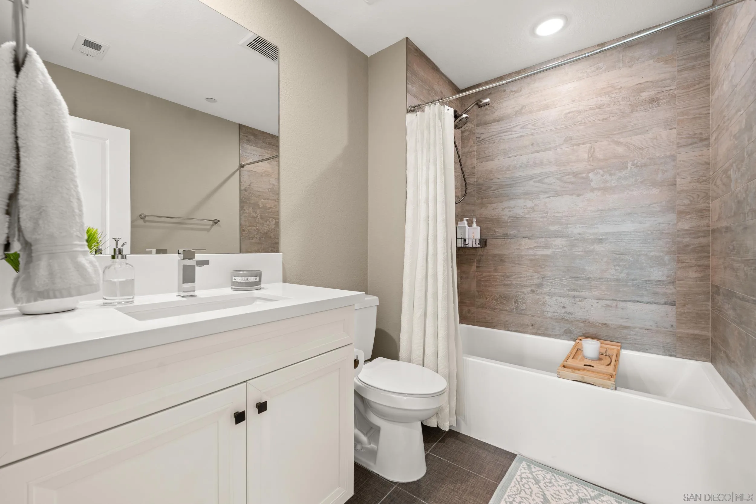 13085 Olympus Circle, Unit 1 Poway, CA 92064 - Photo 31 of 45