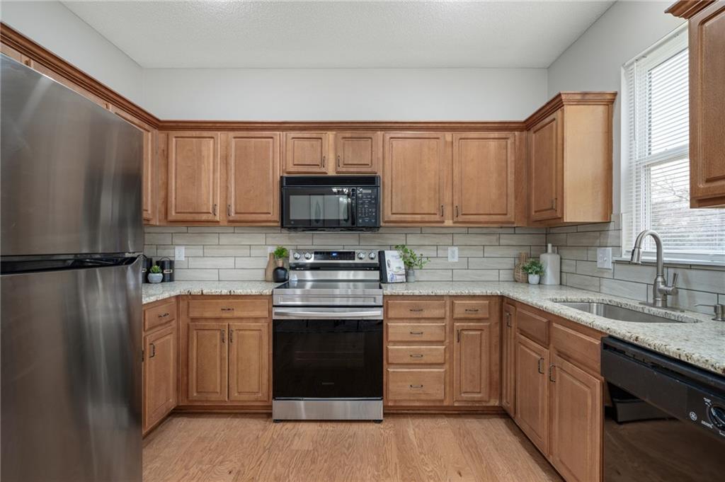 22707 West 73rd Street Shawnee, KS 66227 - Photo 11 of 40