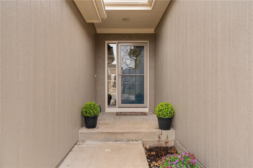 22707 West 73rd Street Shawnee, KS 66227 - Photo 4 of 40