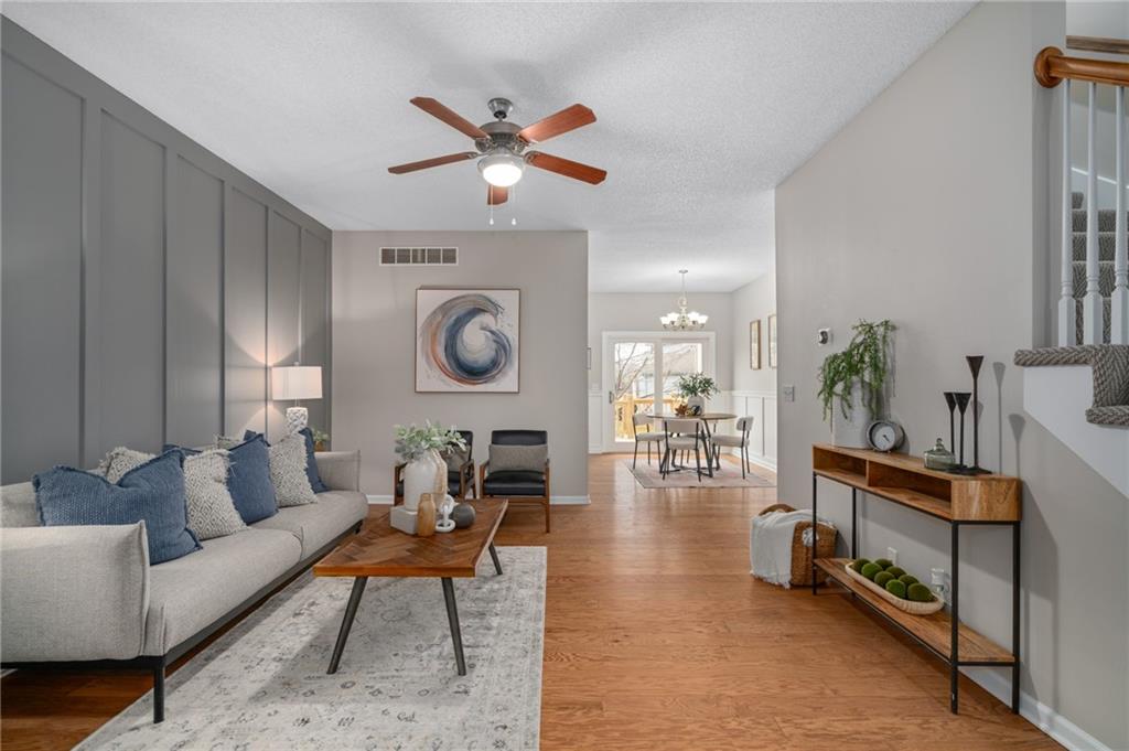 22707 West 73rd Street Shawnee, KS 66227 - Photo 9 of 40