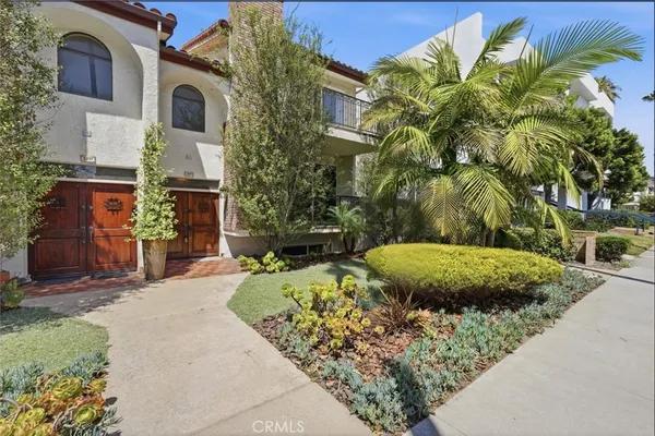 $1,945,000 | 1207 South Catalina Avenue, Redondo Beach, CA 90277