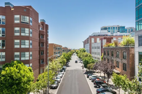 $6,600 | 200 Brannan Street, Unit 141, San Francisco, CA 94107