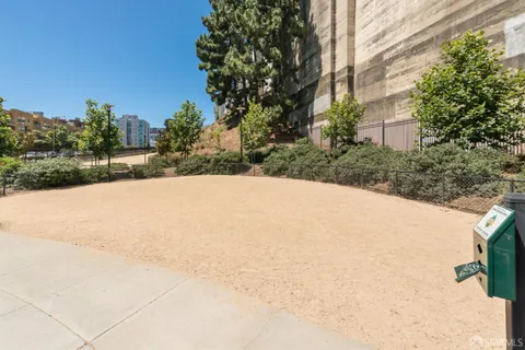 $6,600 | 200 Brannan Street, Unit 141, San Francisco, CA 94107