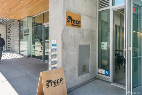 $6,600 | 200 Brannan Street, Unit 141, San Francisco, CA 94107