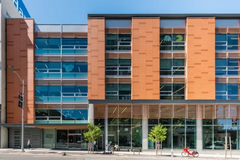 $6,600 | 200 Brannan Street, Unit 141, San Francisco, CA 94107