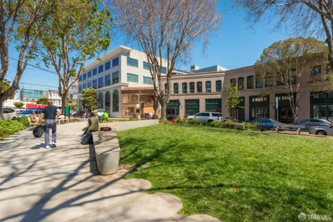 $6,600 | 200 Brannan Street, Unit 141, San Francisco, CA 94107