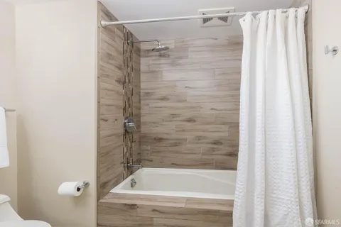 $6,600 | 200 Brannan Street, Unit 141, San Francisco, CA 94107