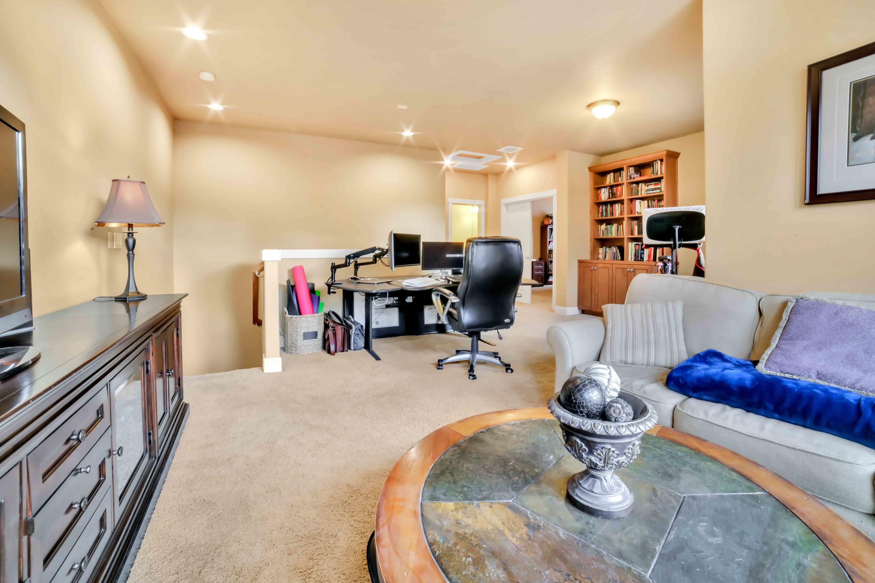 61106 Aspen Rim Lane Bend, OR 97702 - Photo 20 of 34 Aspen Rim-22