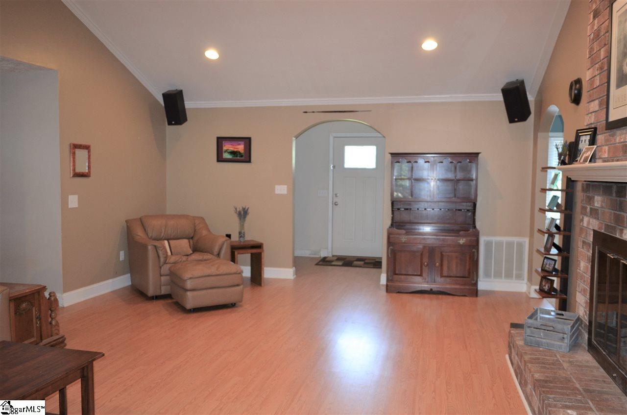 507 Windward Way Greer, SC 29650 - Photo 3 of 32 Gallery Image 3