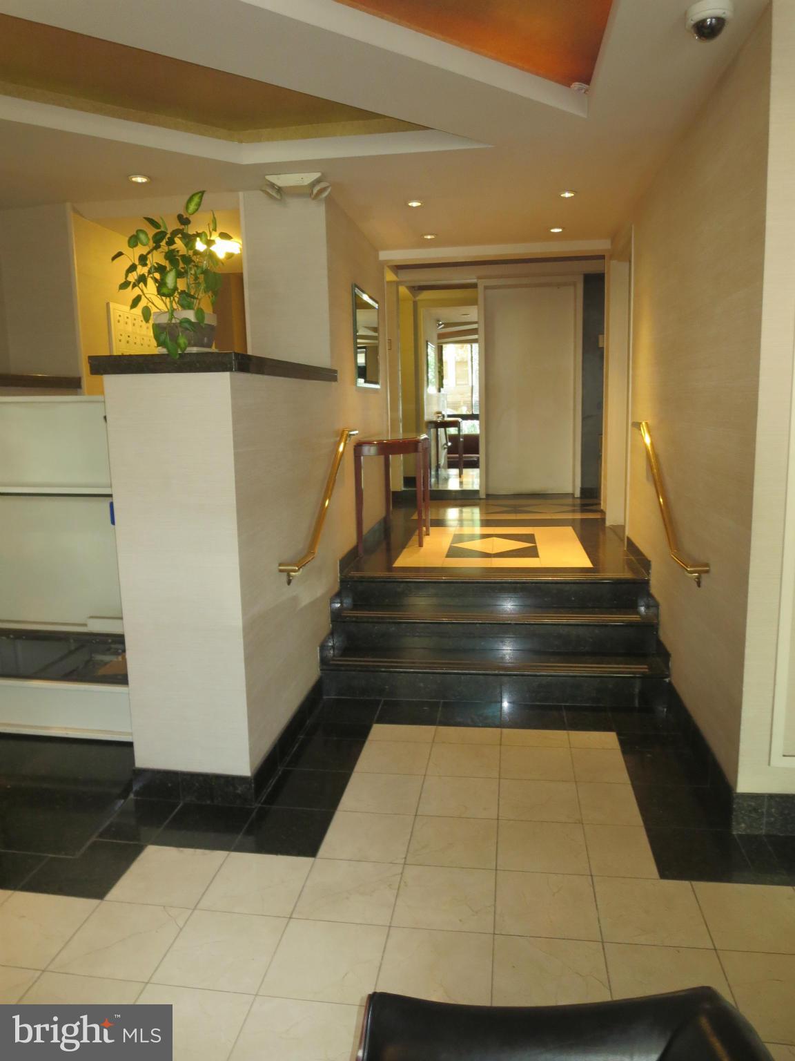 1301 20th Street Northwest, Unit 901 Washington, DC 20036 - Photo 29 of 30 Foyer