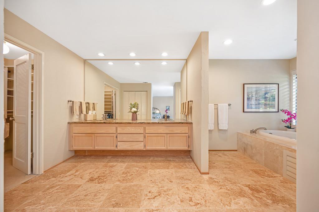 11600 Forty Niner Circle Gold River, CA 95670 - Photo 37 of 63