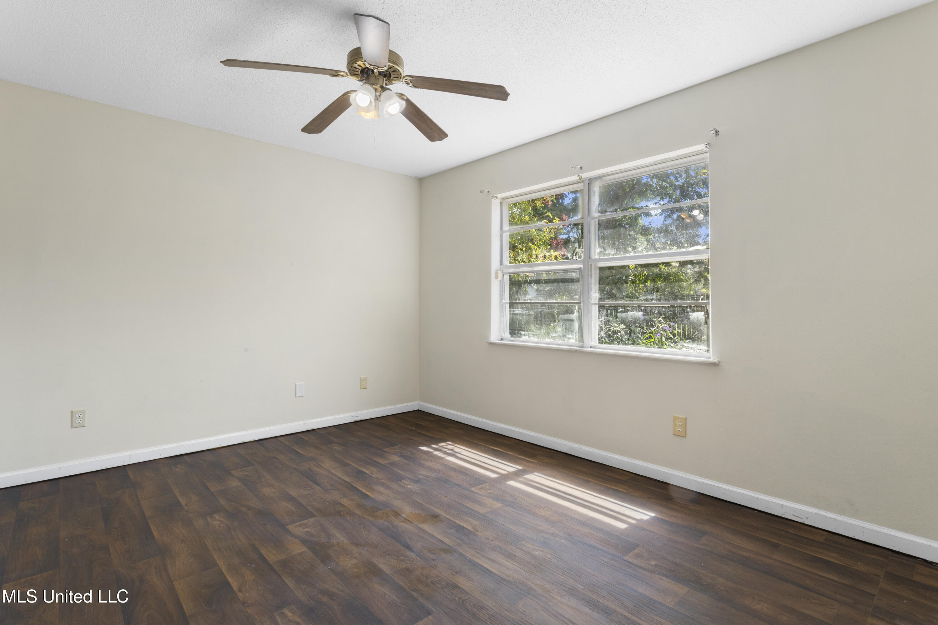 1808 Geerkin Street Pascagoula, MS 39581 - Photo 14 of 30 0014