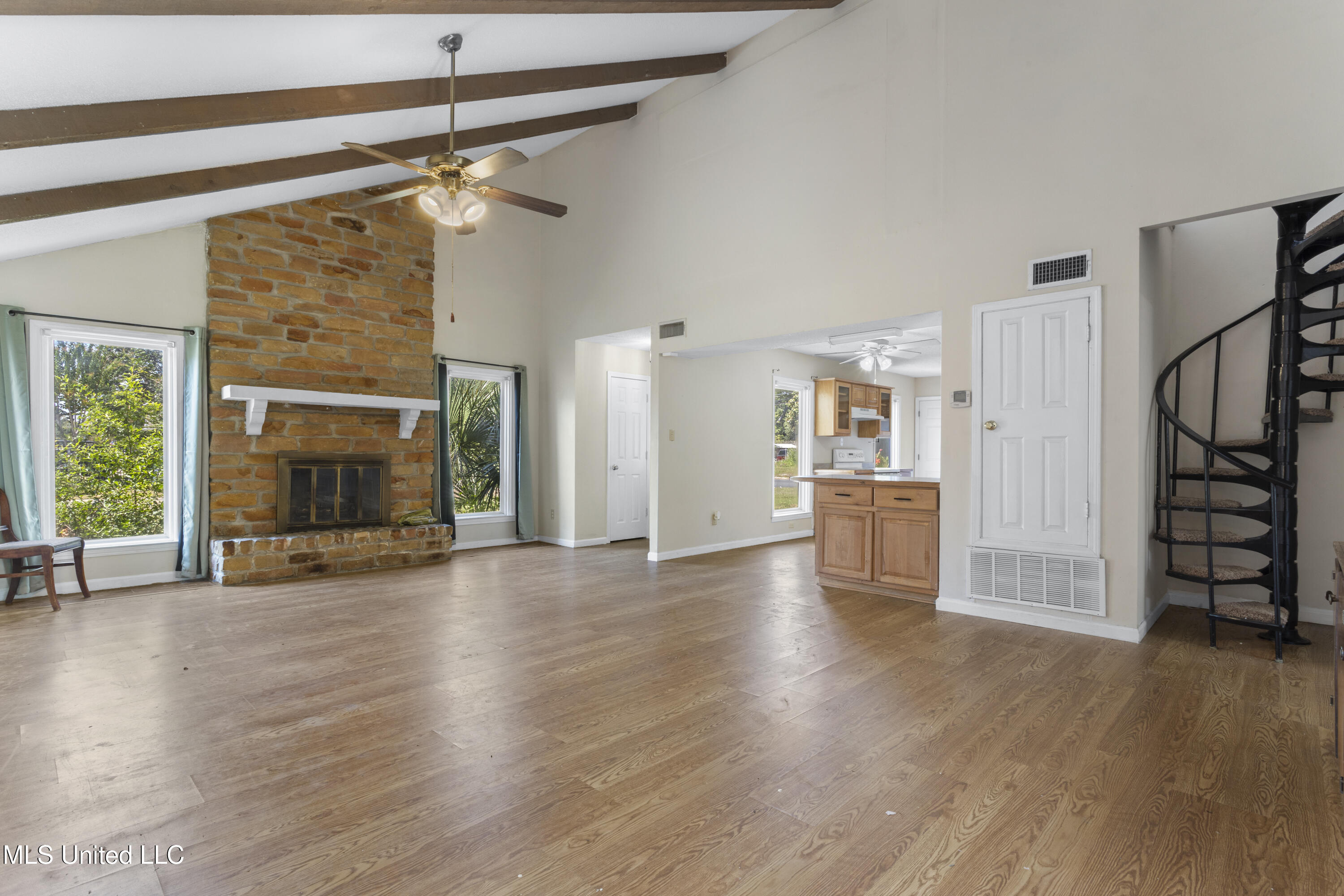 1808 Geerkin Street Pascagoula, MS 39581 - Photo 6 of 30 0006