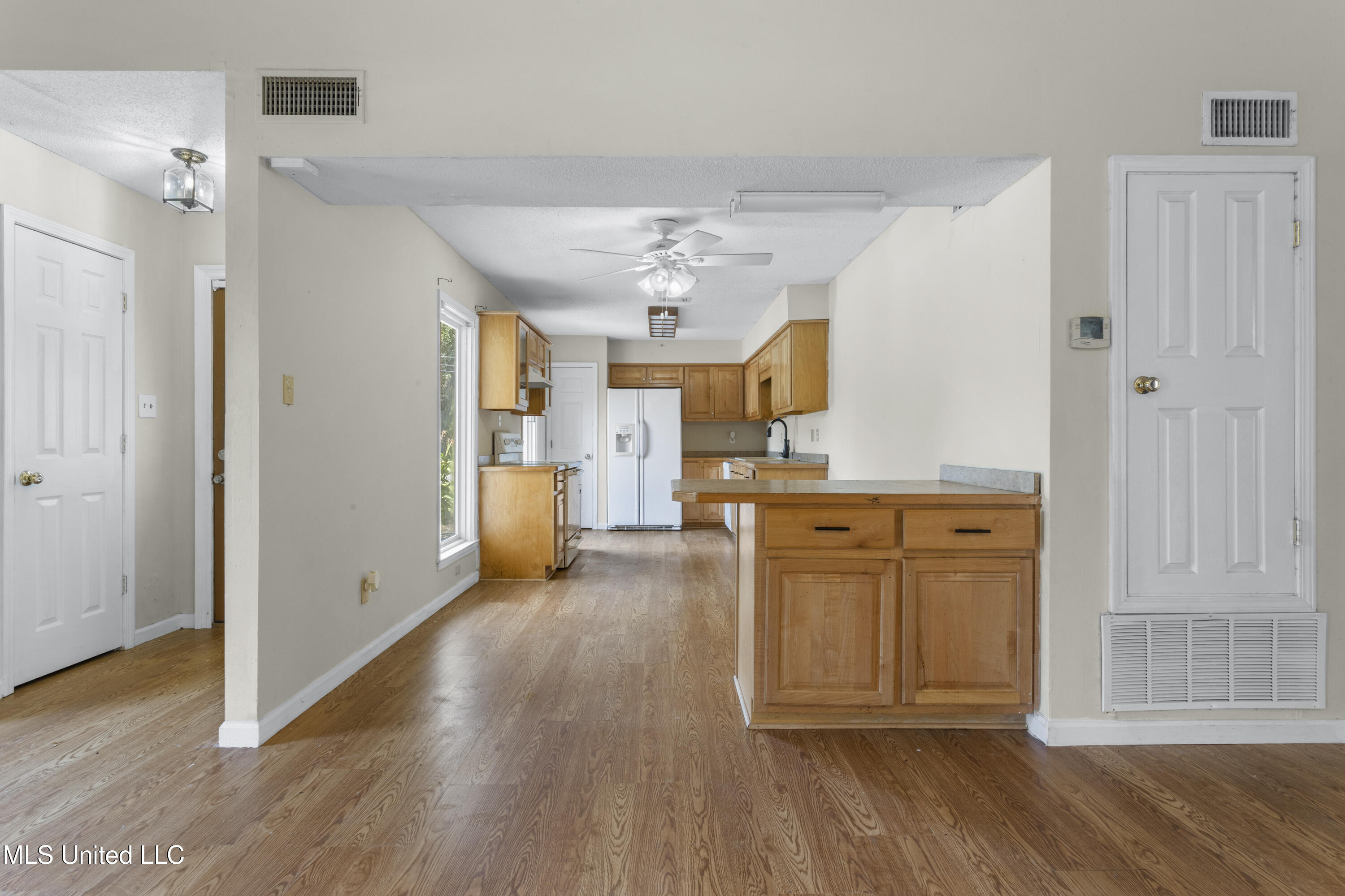 1808 Geerkin Street Pascagoula, MS 39581 - Photo 8 of 30 0008