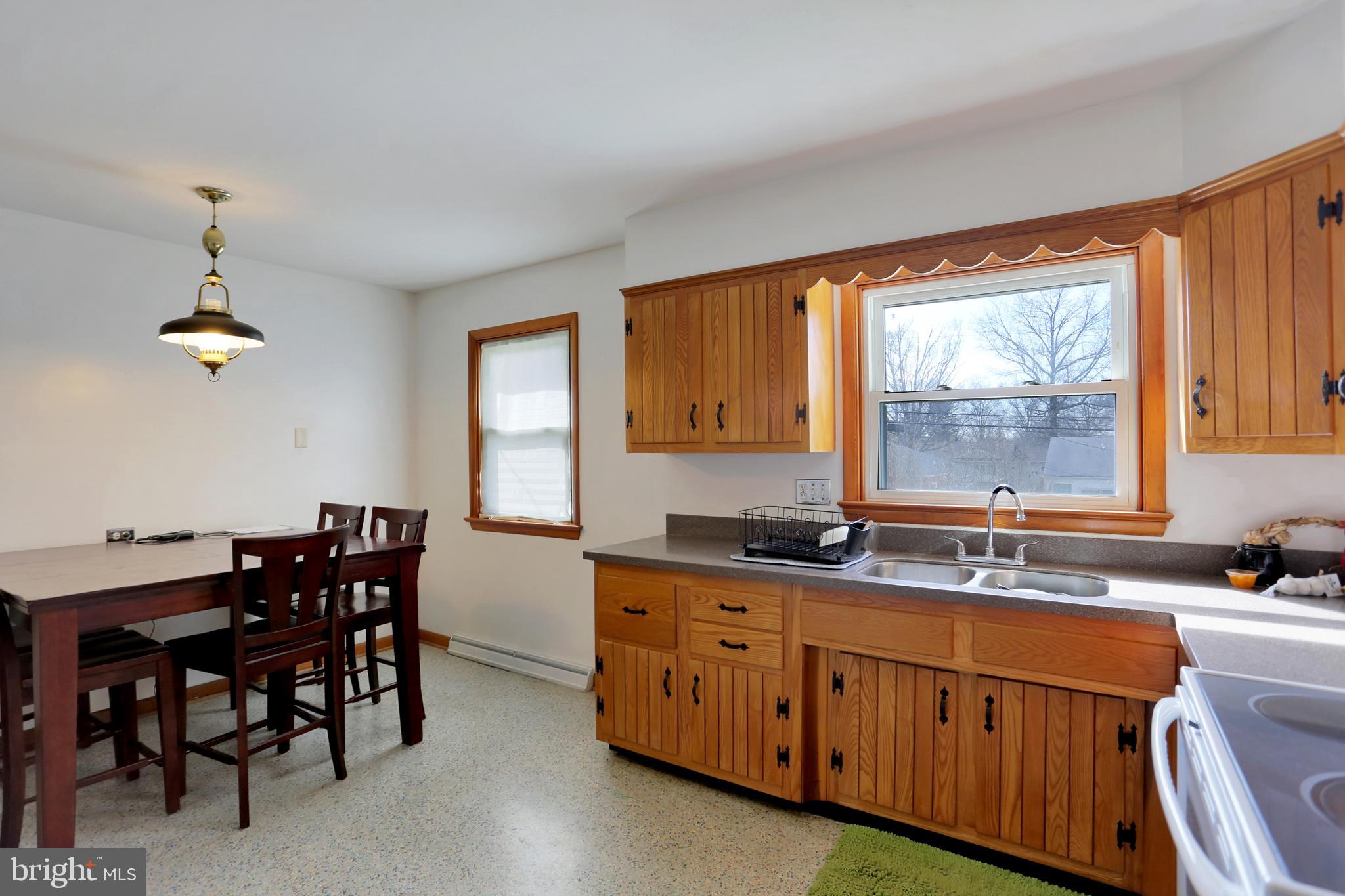 29 Fargreen Road Camp Hill, PA 17011 - Photo 7 of 27 Gallery Image 7