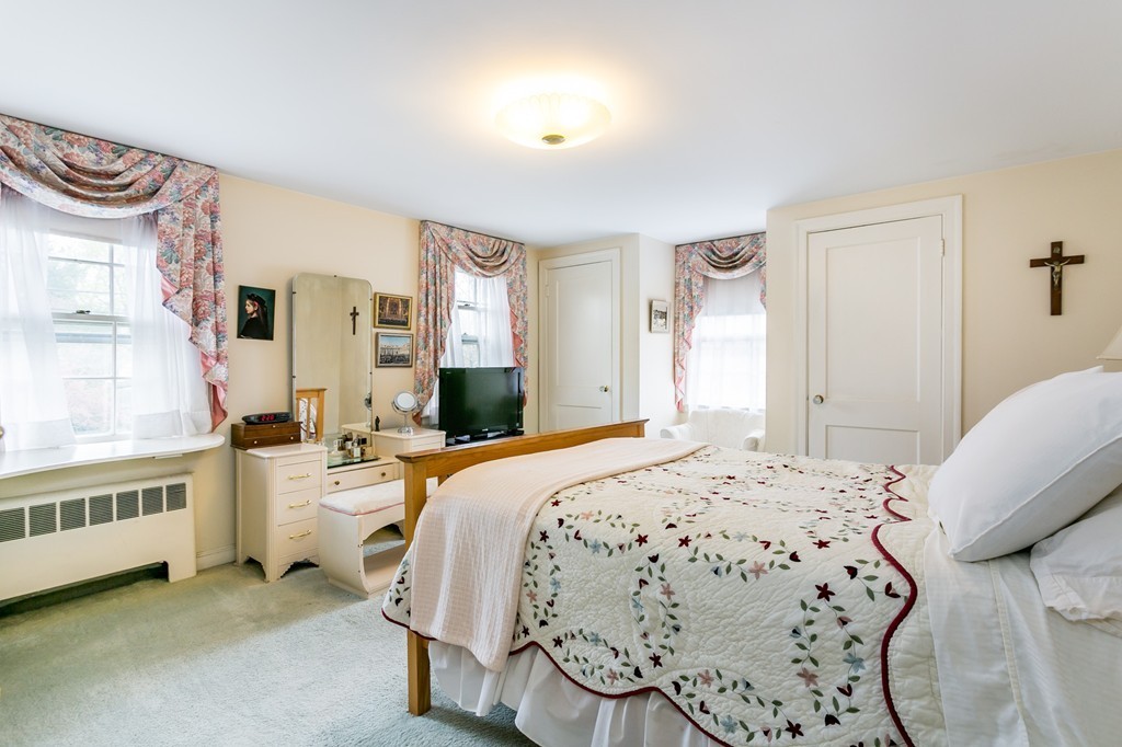 43 Kenney Street Needham, MA 02492 - Photo 18 of 30
