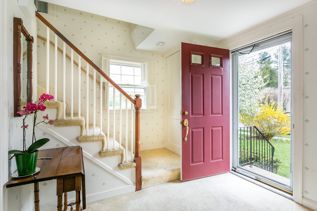 43 Kenney Street Needham, MA 02492 - Photo 3 of 30