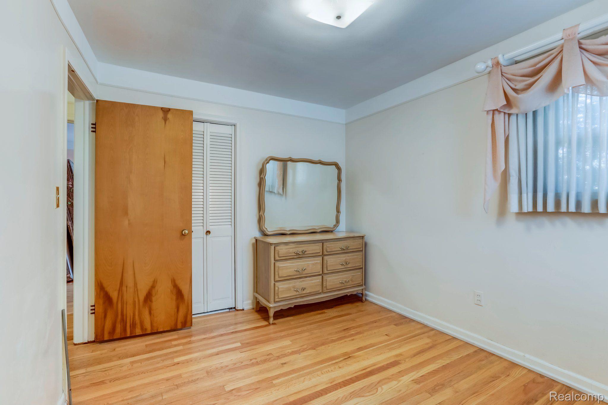 9024 Allen Road Allen Park, MI 48101 - Photo 18 of 25 Gallery Image 18