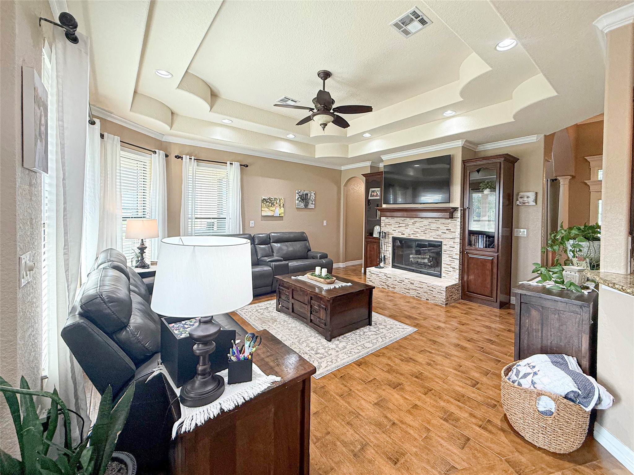 807 Mill Road Angleton, TX 77515 - Photo 14 of 46 Built-in bookcases, abundant natural light, and stunning pool views.