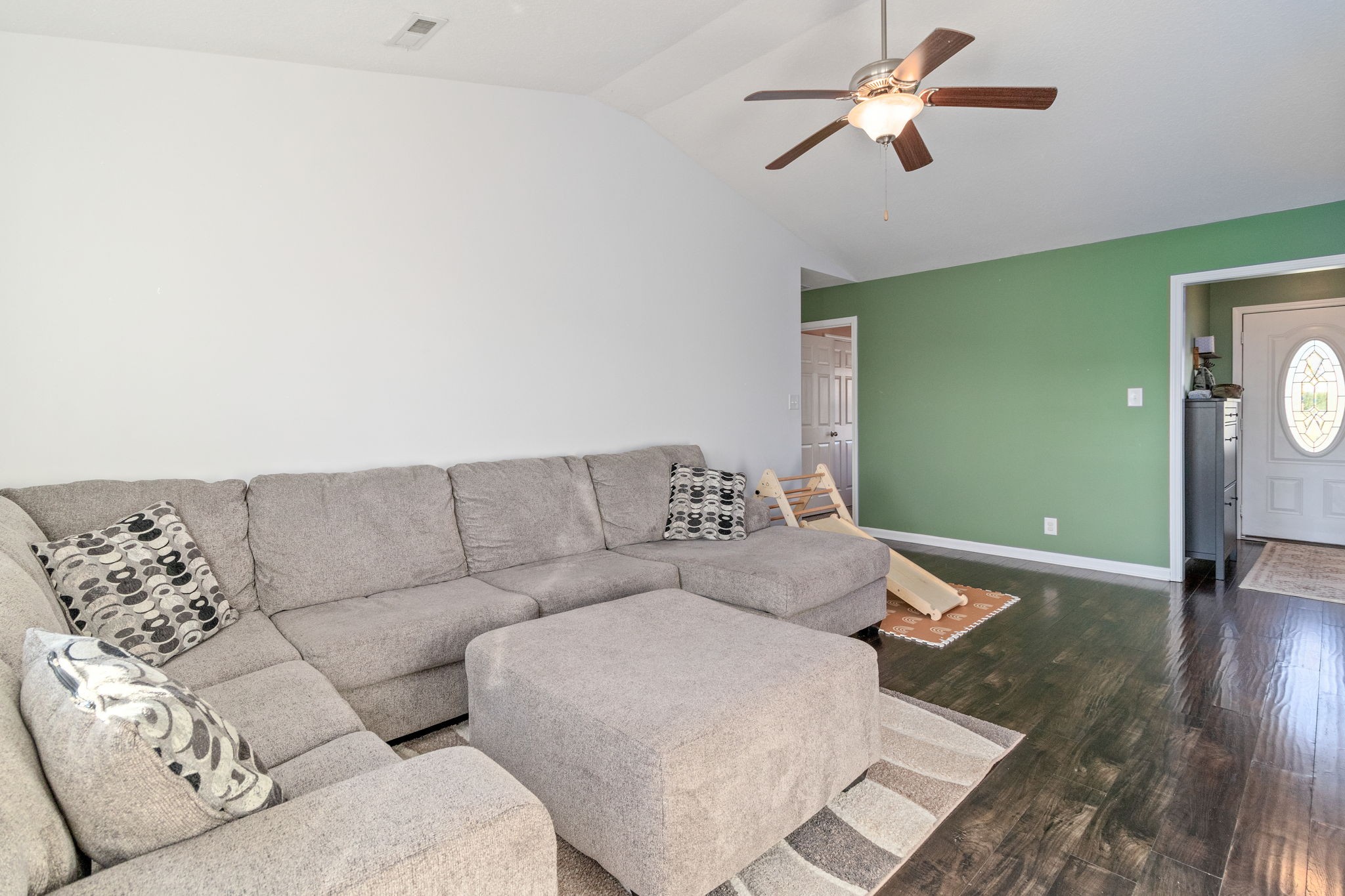 949 Hugh Hunter Road Oak Grove, KY 42262 - Photo 12 of 21 a living room with furniture and a wooden floor