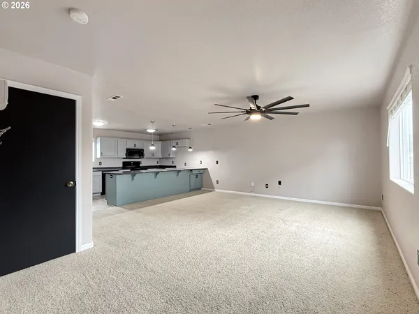 $300,000 | 325 Matot Street, Unit B, Brookings, OR 97415