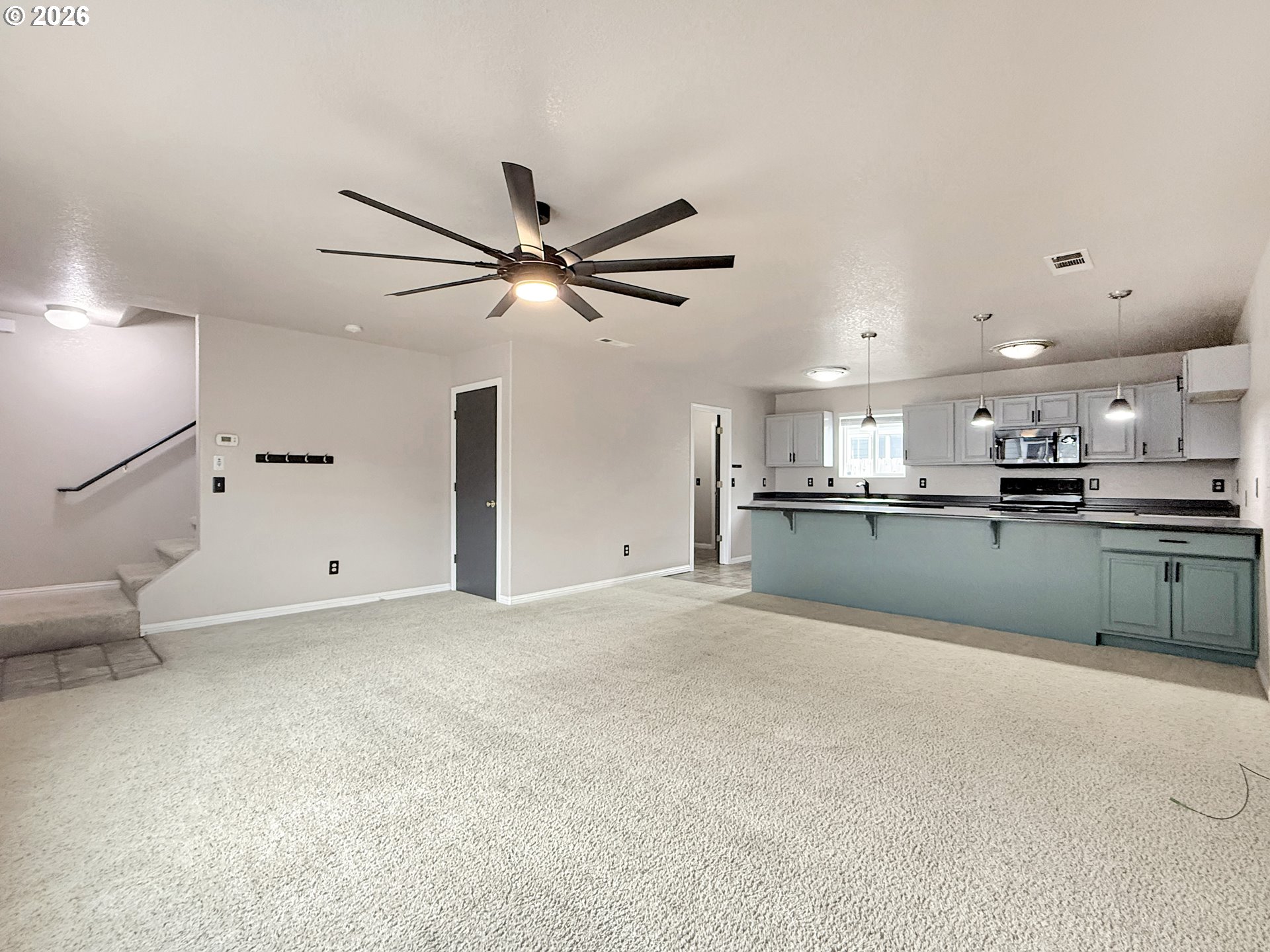 325 Matot Street, Unit B Brookings, OR 97415 - Photo 5 of 28 a view of kitchen and window
