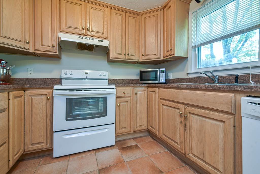 25 Douglas Road, Unit 25 Ashland, MA 01721 - Photo 12 of 28 Gallery Image 12