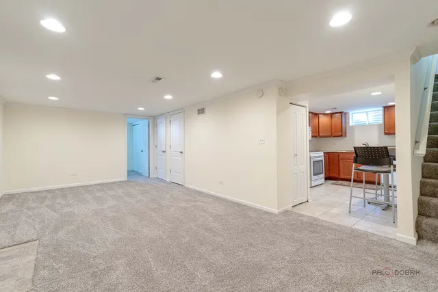 $369,000 | 222 North Prospect Avenue, Mundelein, IL 60060