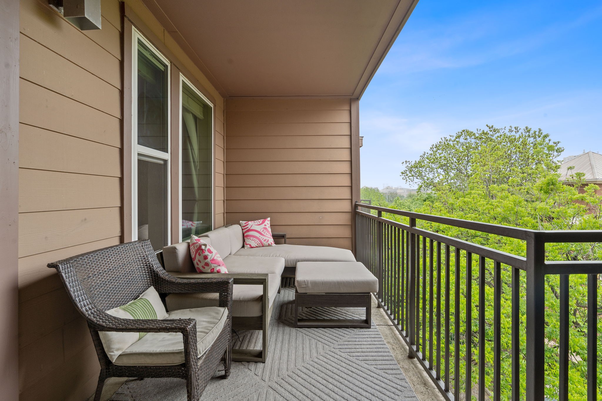 1900 Barton Springs Road, Unit 5031 Austin, TX 78704 - Photo 20 of 40 balcony