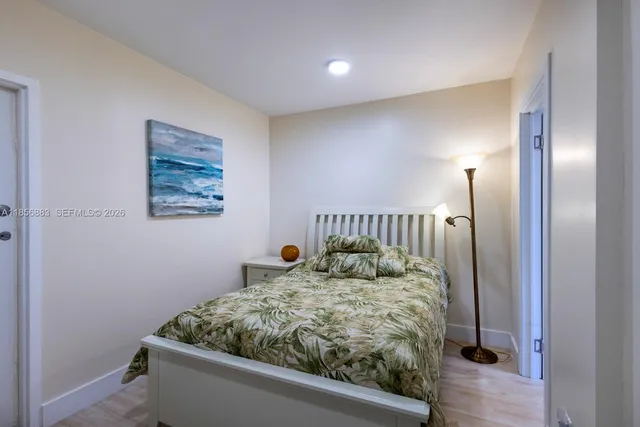 $1,150,000 | 5660 Collins Avenue, Unit 4B, Miami Beach, FL 33140