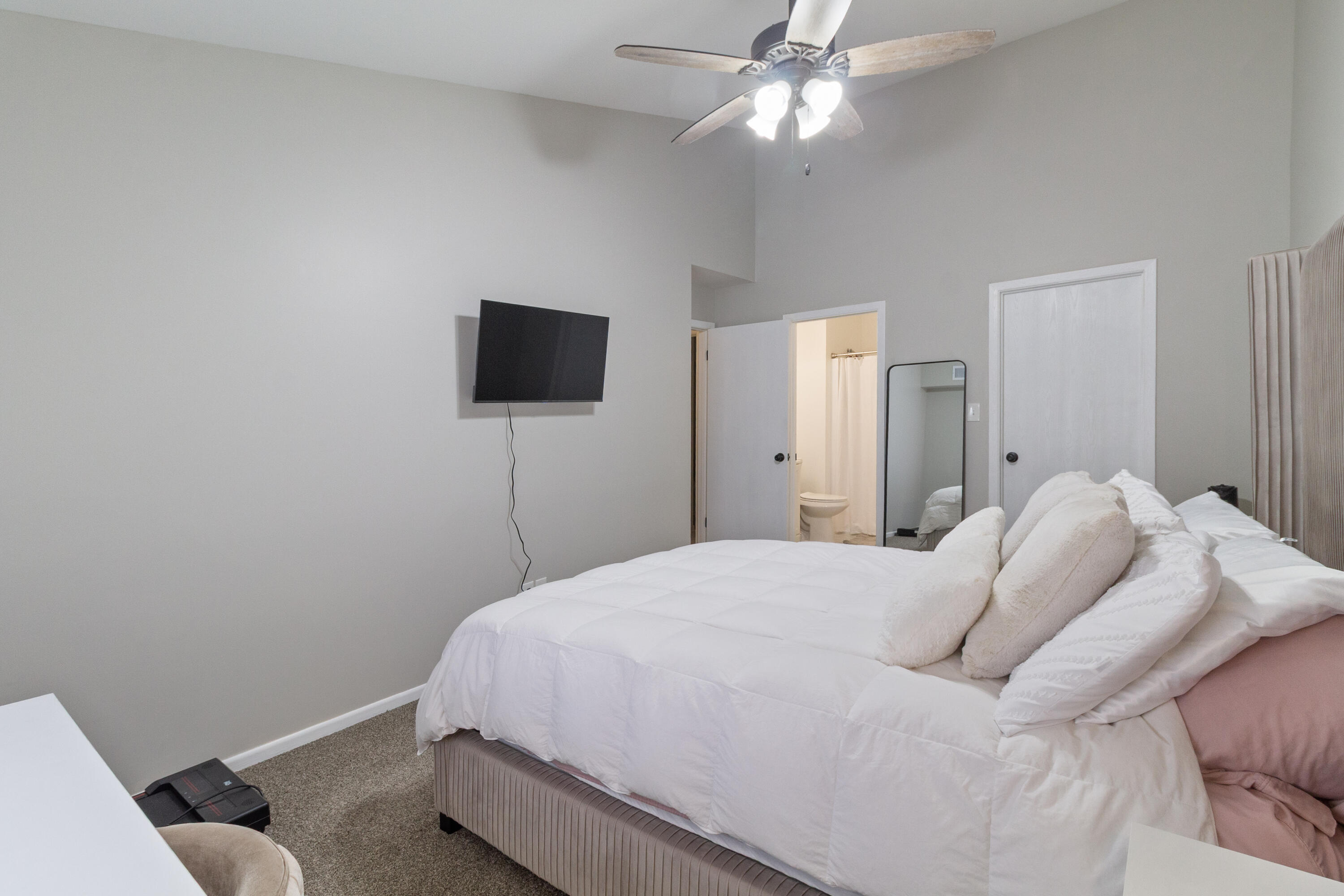 9621 Merrillville Road, Unit 304 Crown Point, IN 46307 - Photo 9 of 15 3000x2000
