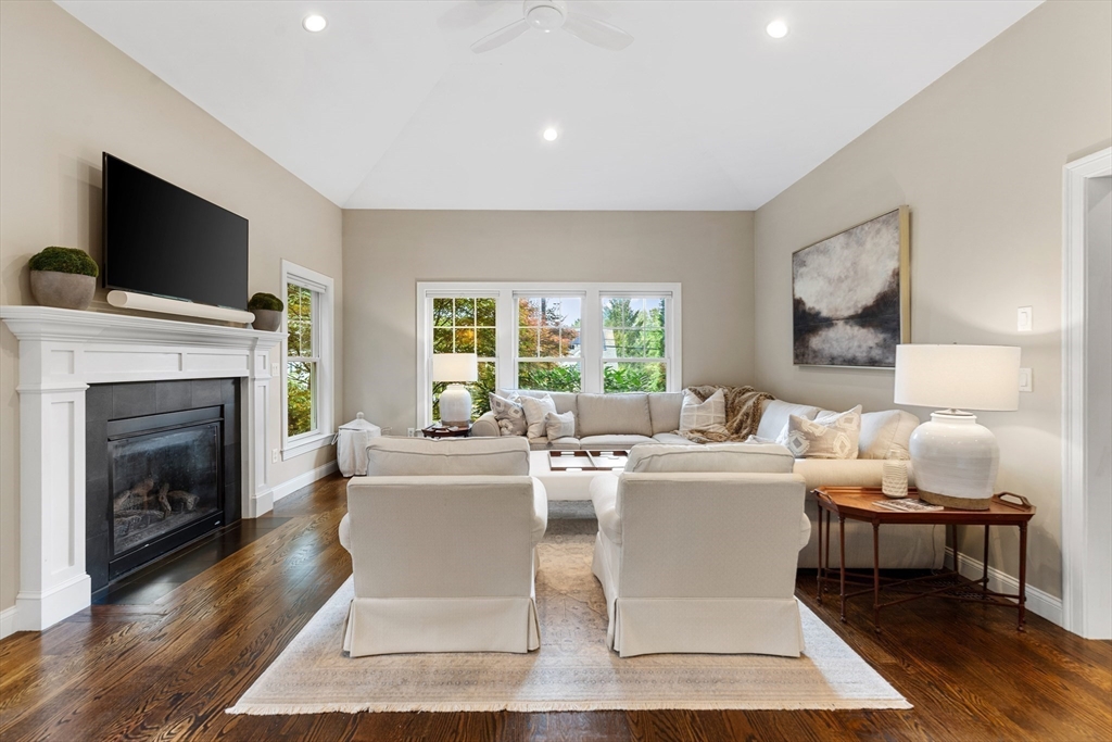 115 Burlington Street Lexington, MA 02420 - Photo 10 of 33