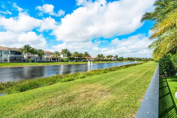 $19,900 | 16849 Pierre Circle, Unit ALL, Delray Beach, FL 33446