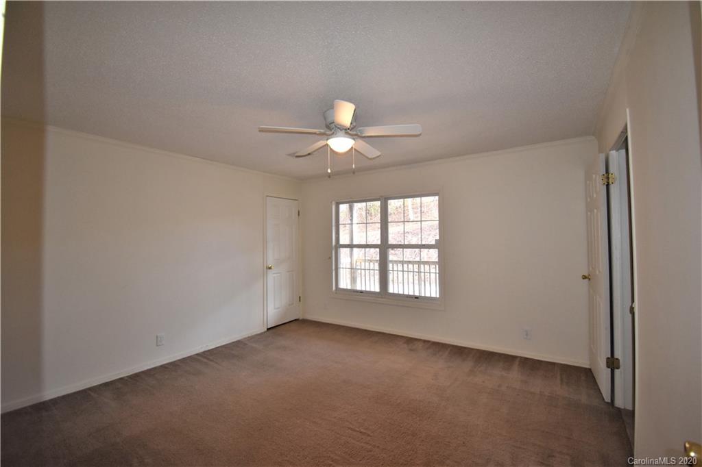 1215 Kanuga Ridge Road Hendersonville, NC 28739 - Photo 15 of 21 Gallery Image 15