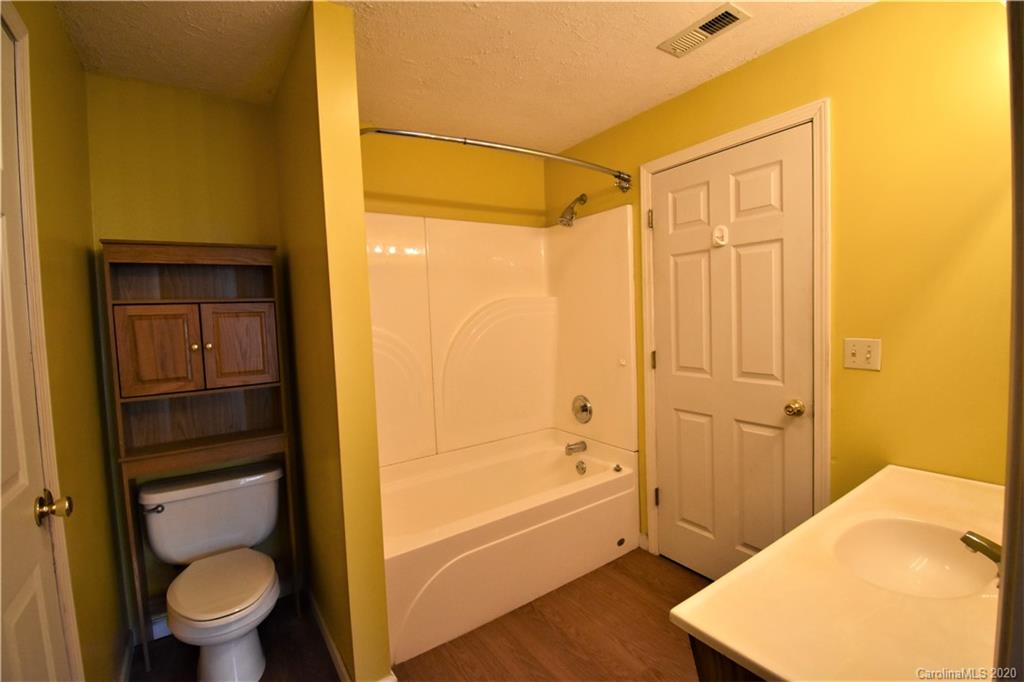 1215 Kanuga Ridge Road Hendersonville, NC 28739 - Photo 18 of 21 Gallery Image 18