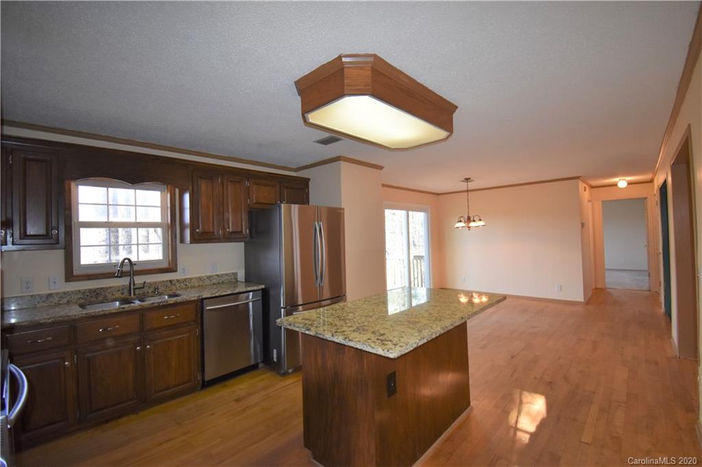 1215 Kanuga Ridge Road Hendersonville, NC 28739 - Photo 10 of 21 Gallery Image 10