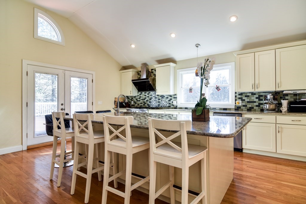 24 Meadowbrook Road Dover, MA 02030 - Photo 9 of 31 Gallery Image 9