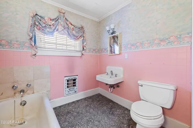 $160,000 | 212 South Jefferson Street, Abbeville, LA 70510