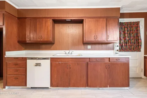 $160,000 | 212 South Jefferson Street, Abbeville, LA 70510