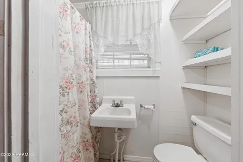 $160,000 | 212 South Jefferson Street, Abbeville, LA 70510