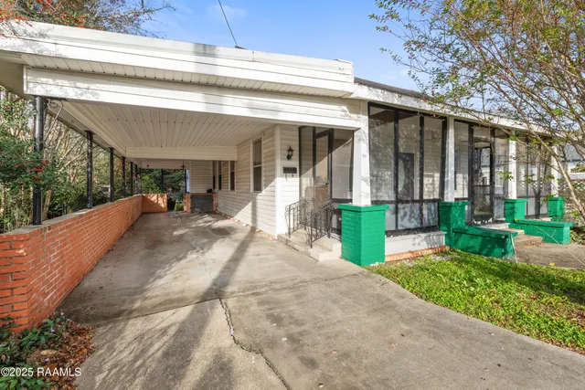 $160,000 | 212 South Jefferson Street, Abbeville, LA 70510