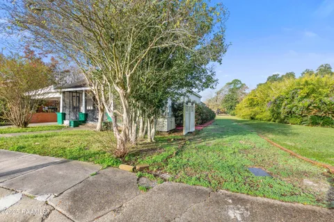 $160,000 | 212 South Jefferson Street, Abbeville, LA 70510