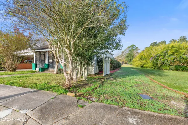 $160,000 | 212 South Jefferson Street, Abbeville, LA 70510