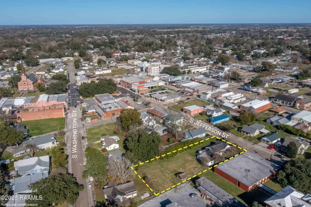 $160,000 | 212 South Jefferson Street, Abbeville, LA 70510