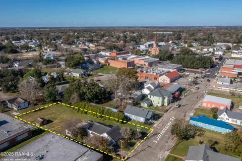 $160,000 | 212 South Jefferson Street, Abbeville, LA 70510