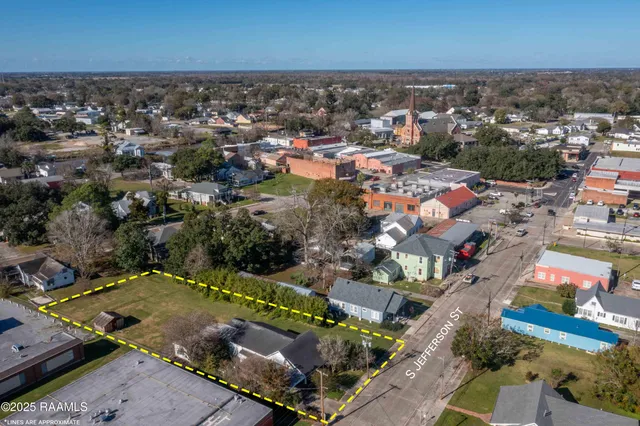 $160,000 | 212 South Jefferson Street, Abbeville, LA 70510