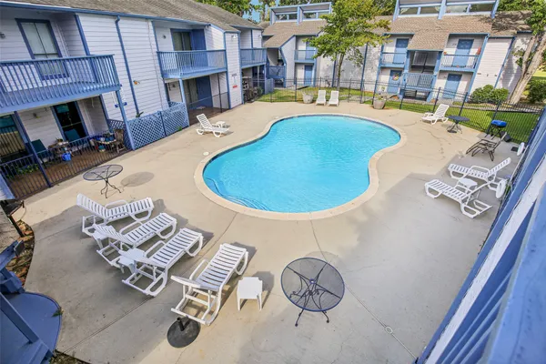 $1,450 | 13151 Walden Road, Unit 206, Montgomery, TX 77356
