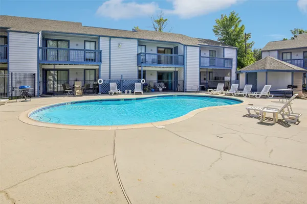 $1,450 | 13151 Walden Road, Unit 206, Montgomery, TX 77356