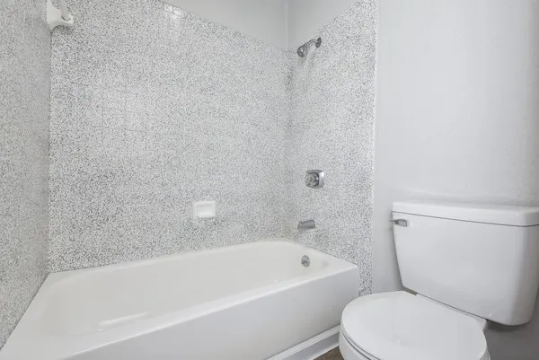 $1,450 | 13151 Walden Road, Unit 206, Montgomery, TX 77356